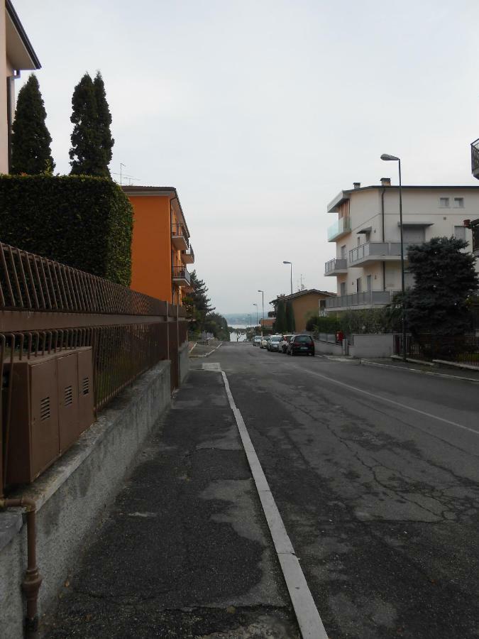 Monolocale A Peschiera Del Garda Vista Lago Apartman Kültér fotó